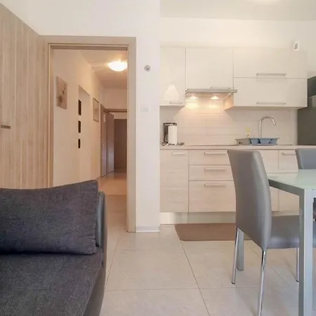 Ferienwohnung Fur 4 Personen Ca 40 Qm In Novigrad, Istrien Istrische Riviera - B60614 Апартаменты Karpinjan